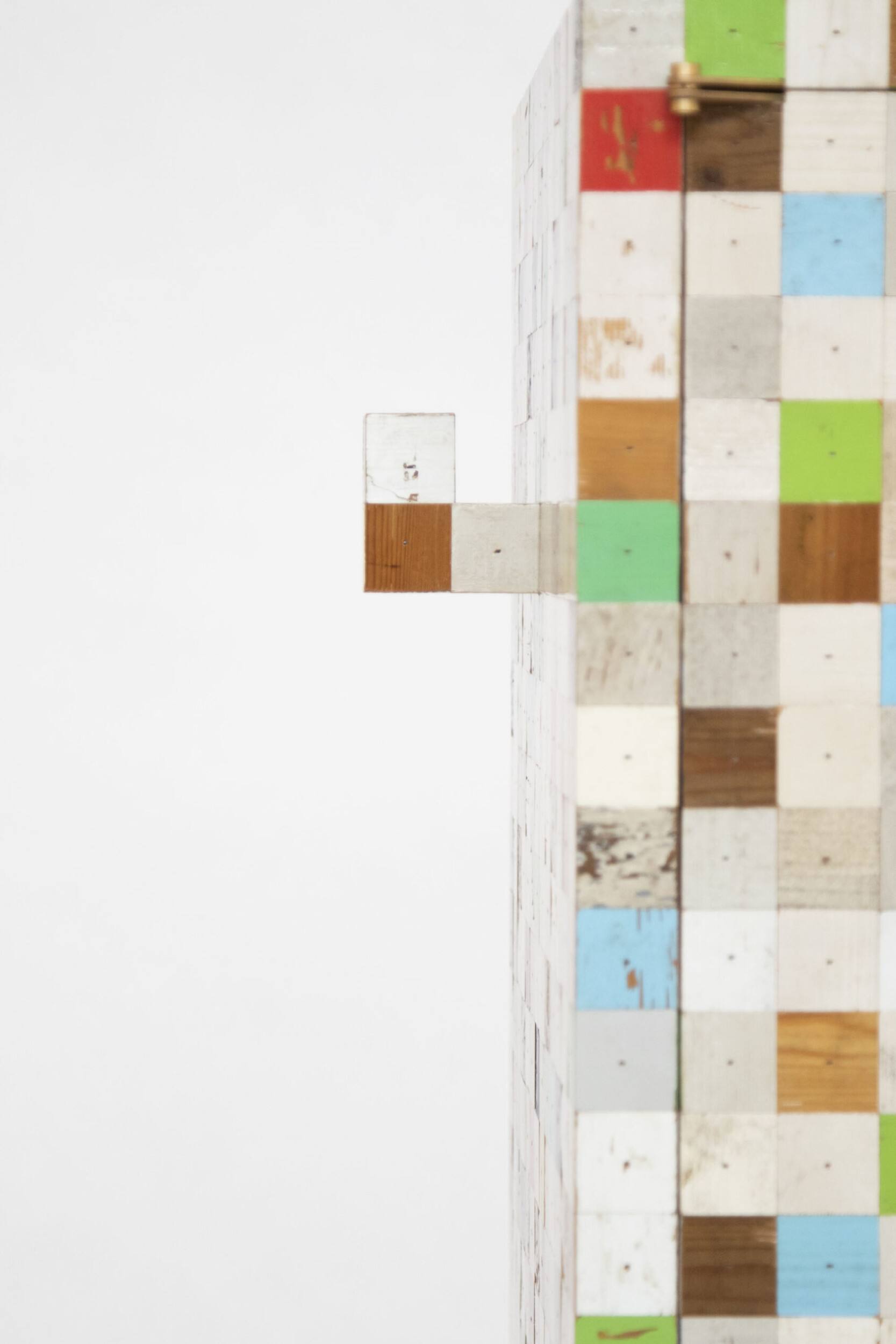 Waste Waste 40×40 Wardrobe_4©PHE