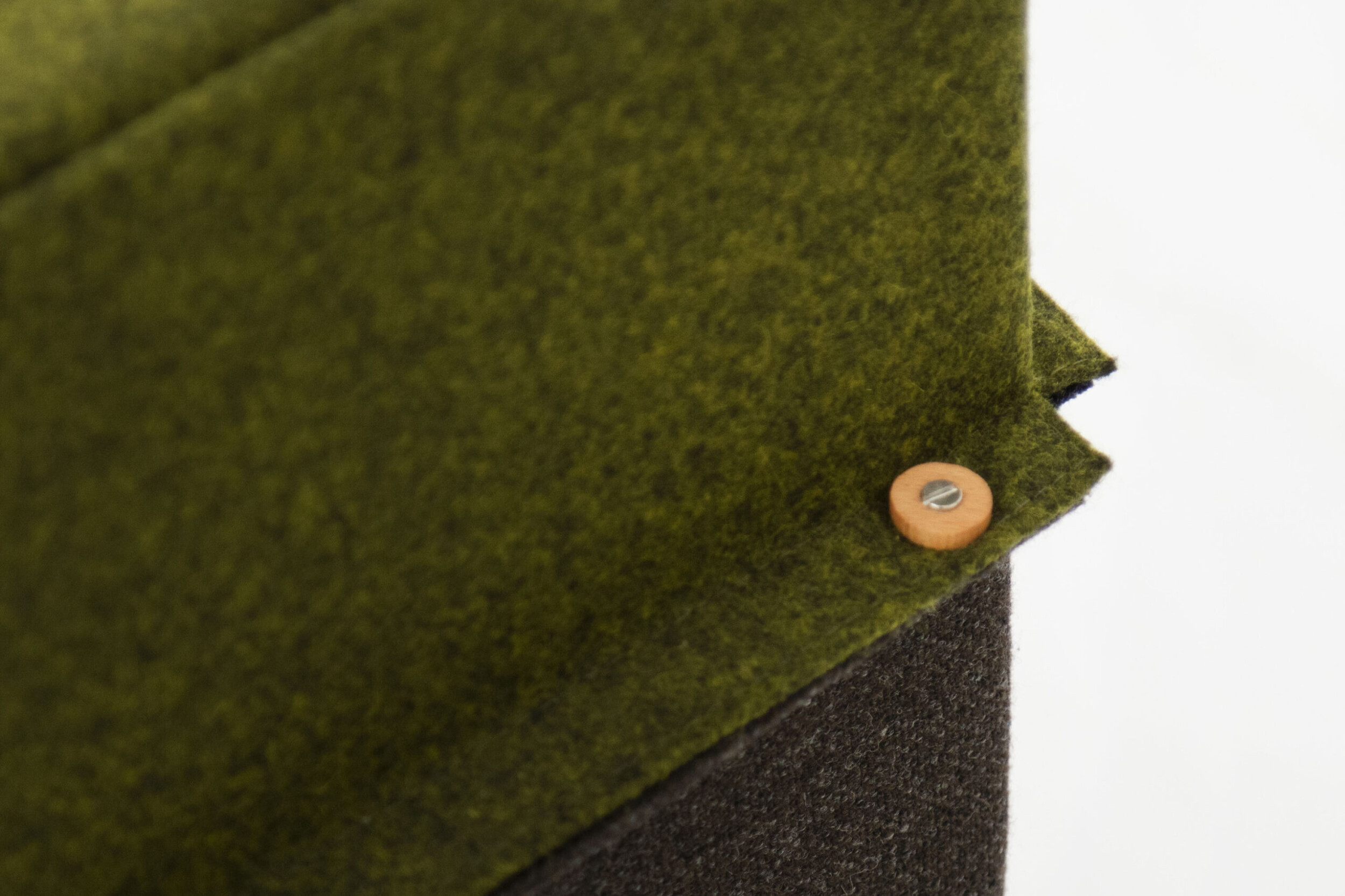 This post is also available in: EN PHE_6236