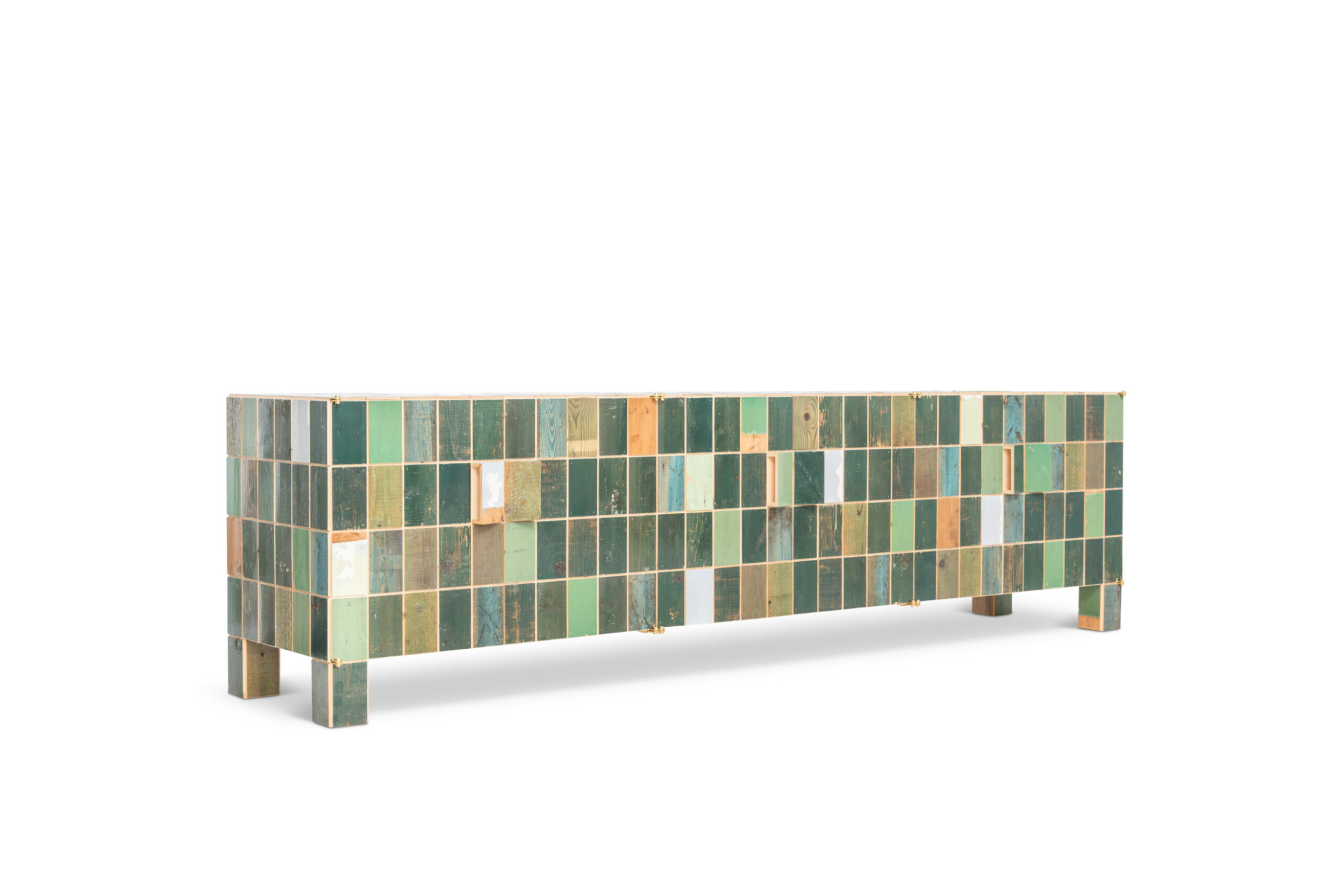 This post is also available in: NL 250894_Scrapwood_tile_cabinet-2